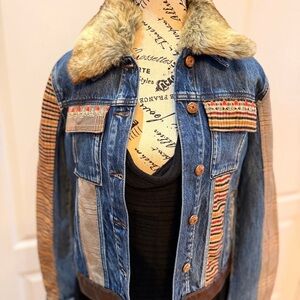 ♥️SOLD ♥️Desigual Patchwork Denim Jacket w/ Faux Fur Collar | EU 38 | Like New